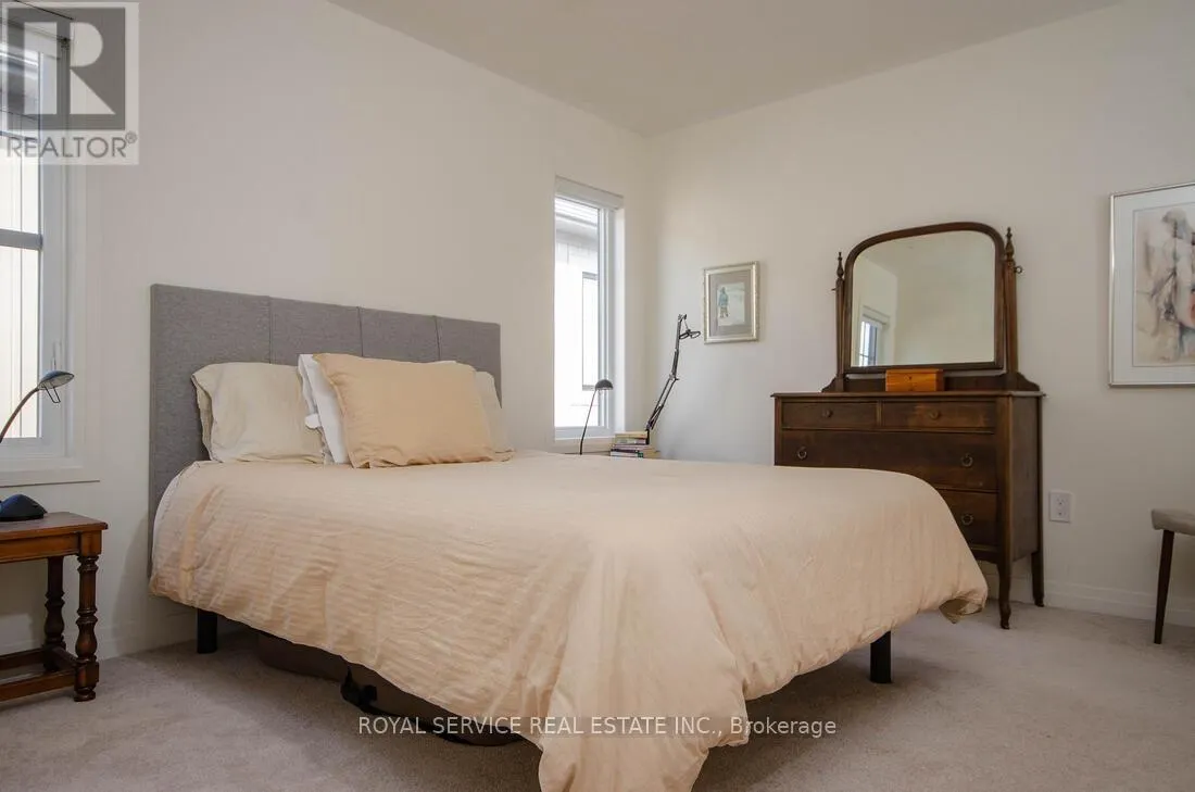 114 KING WILLIAM WAY