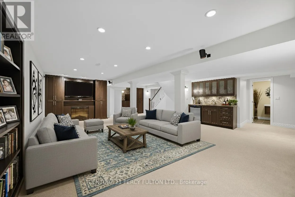 3 CHIPPERFIELD CRESCENT