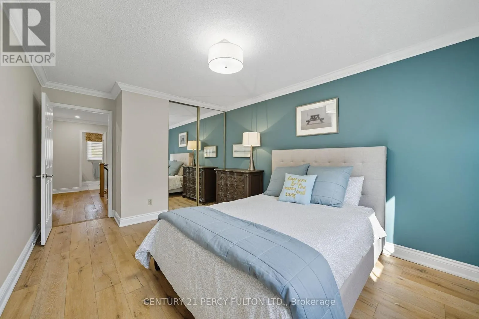 3 CHIPPERFIELD CRESCENT