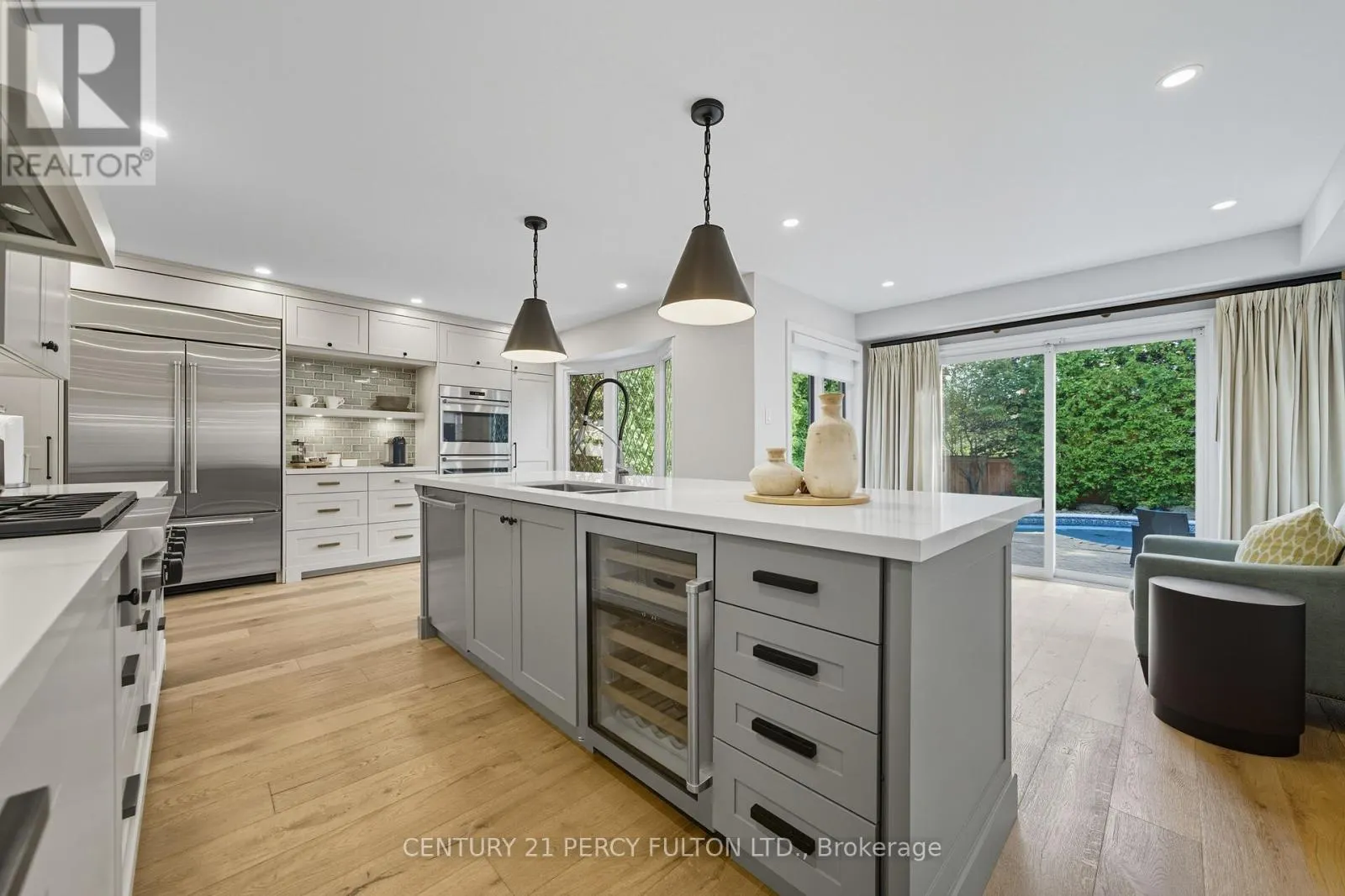 3 CHIPPERFIELD CRESCENT