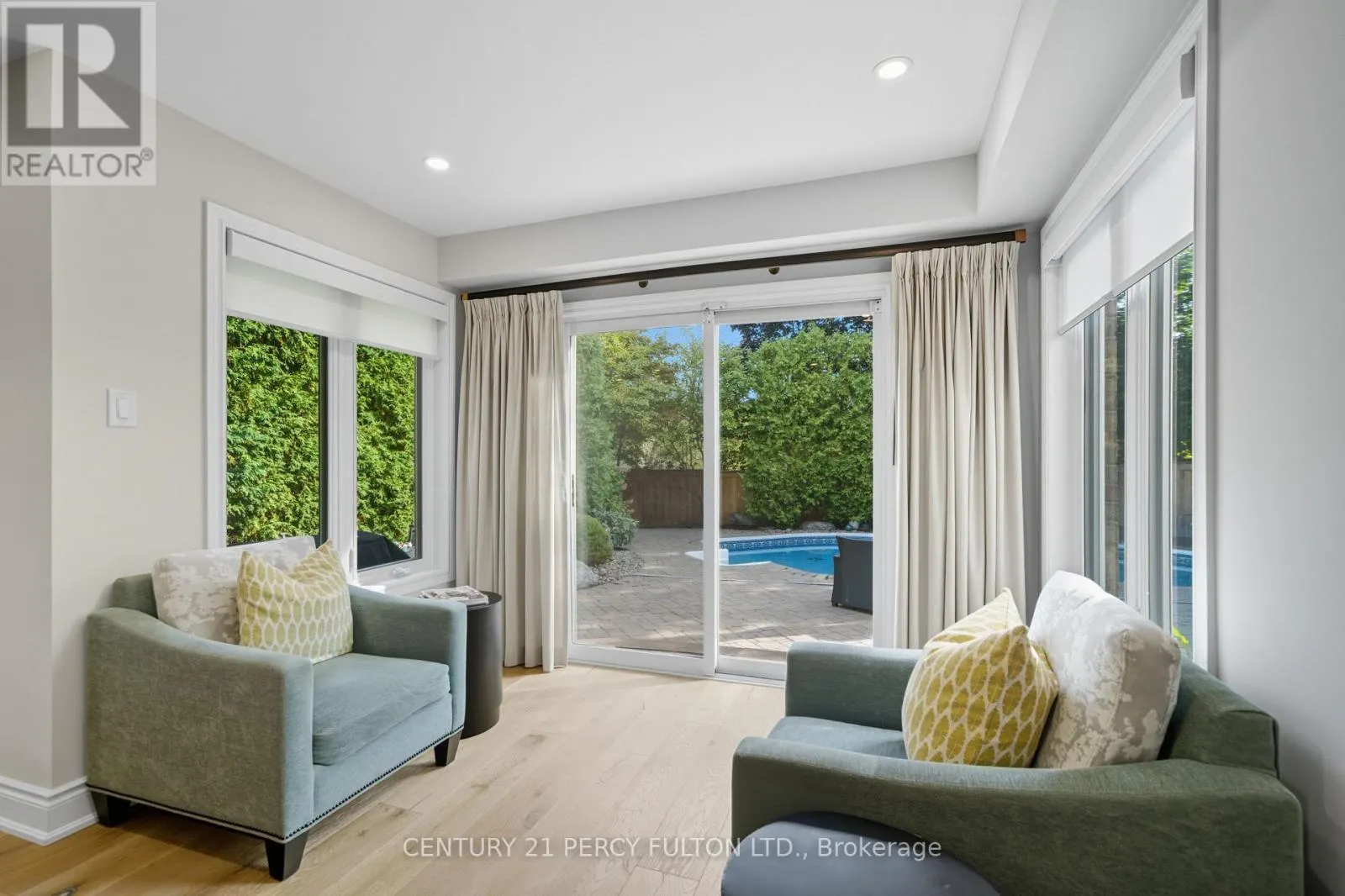 3 CHIPPERFIELD CRESCENT