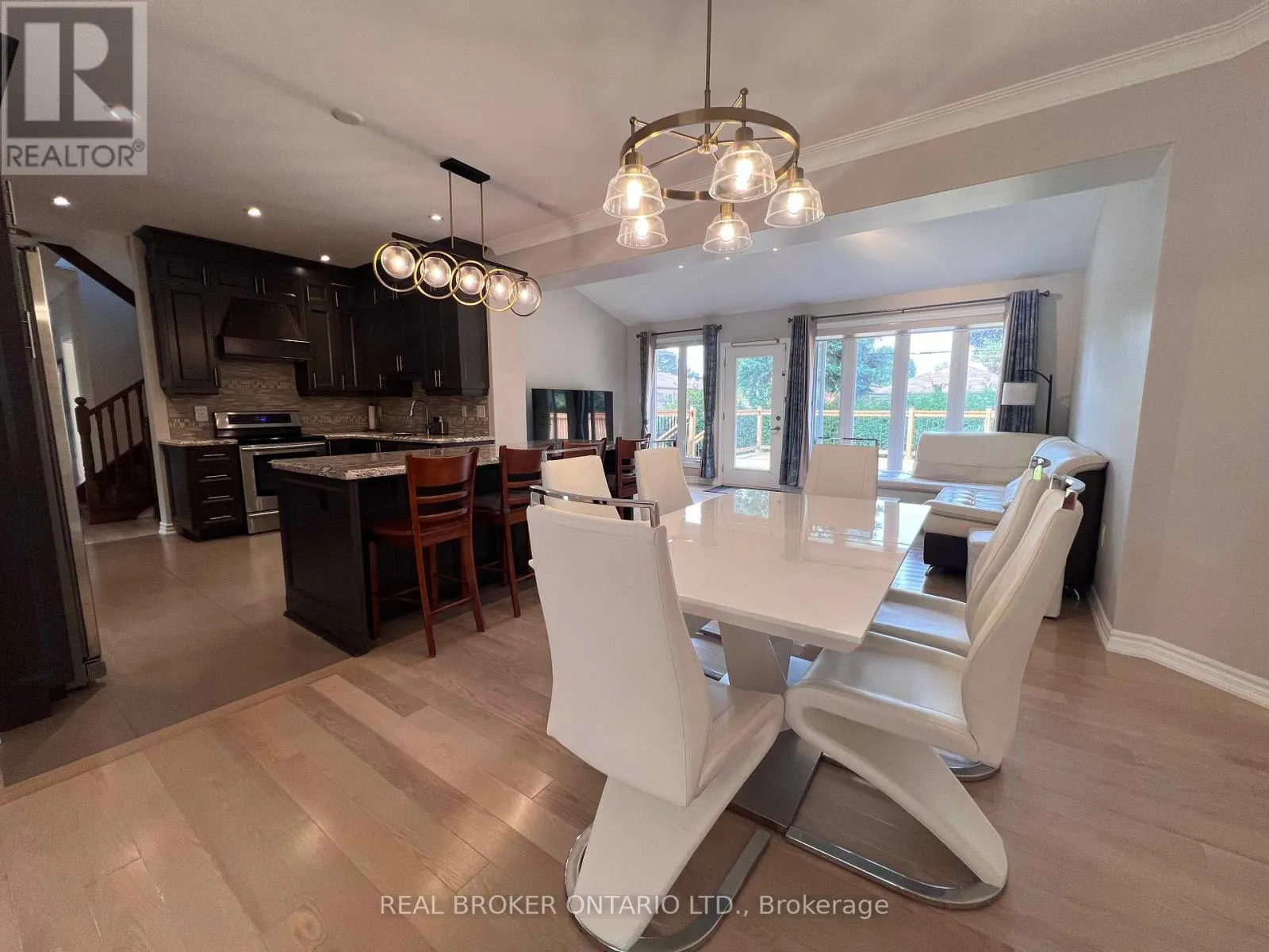 30 MEADOWACRES DRIVE