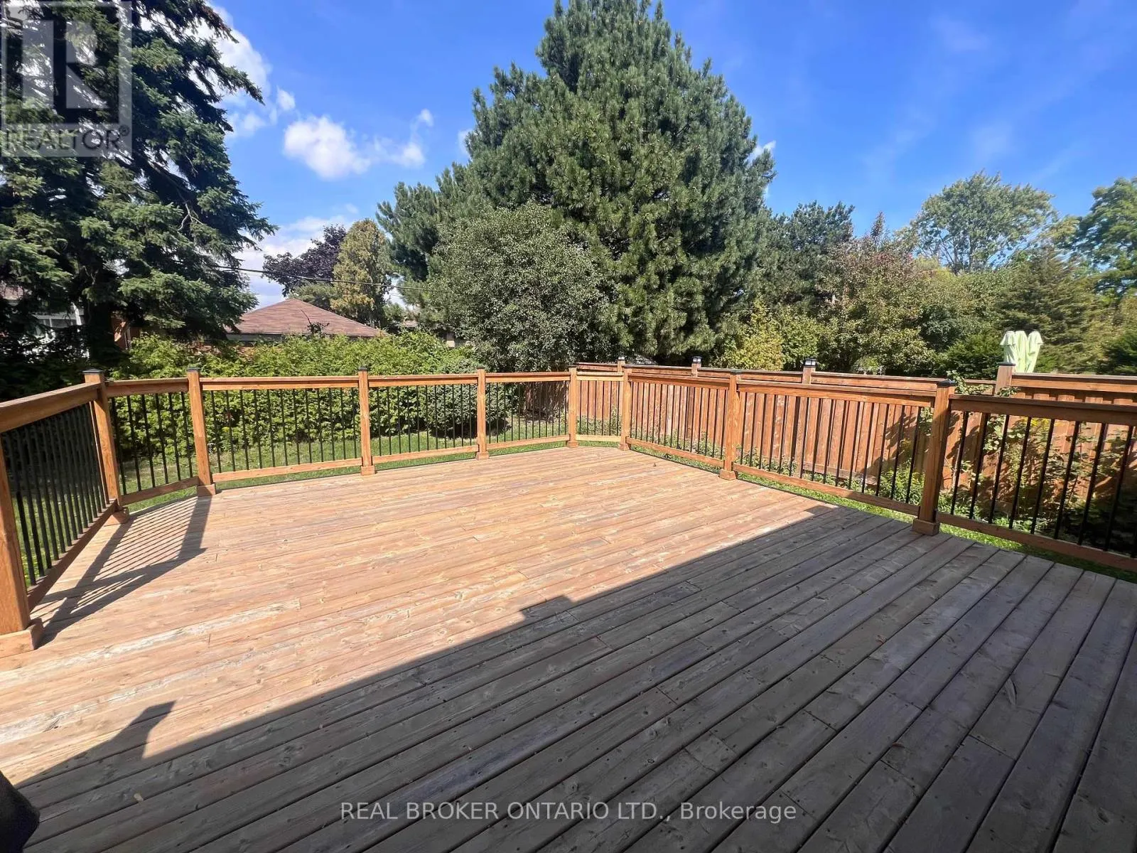 30 MEADOWACRES DRIVE