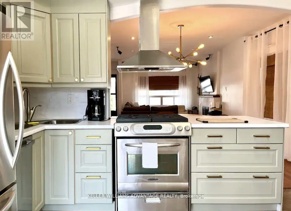 4 EDGEWOOD AVENUE