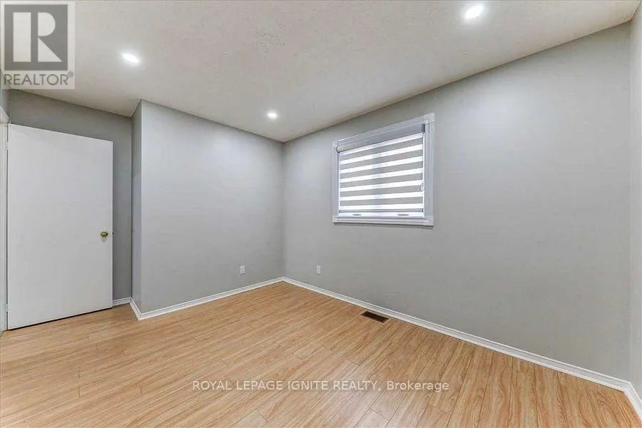 160 TWYN RIVERS DRIVE