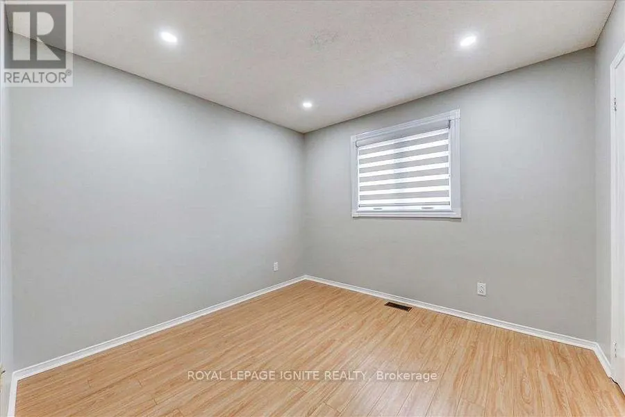 160 TWYN RIVERS DRIVE