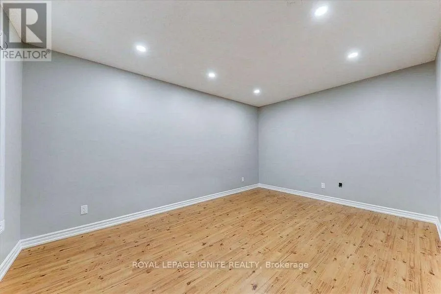 160 TWYN RIVERS DRIVE
