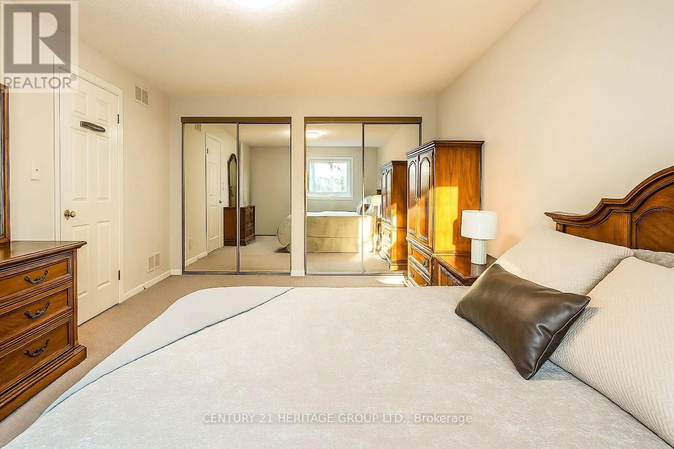824 THORNTON ROAD N