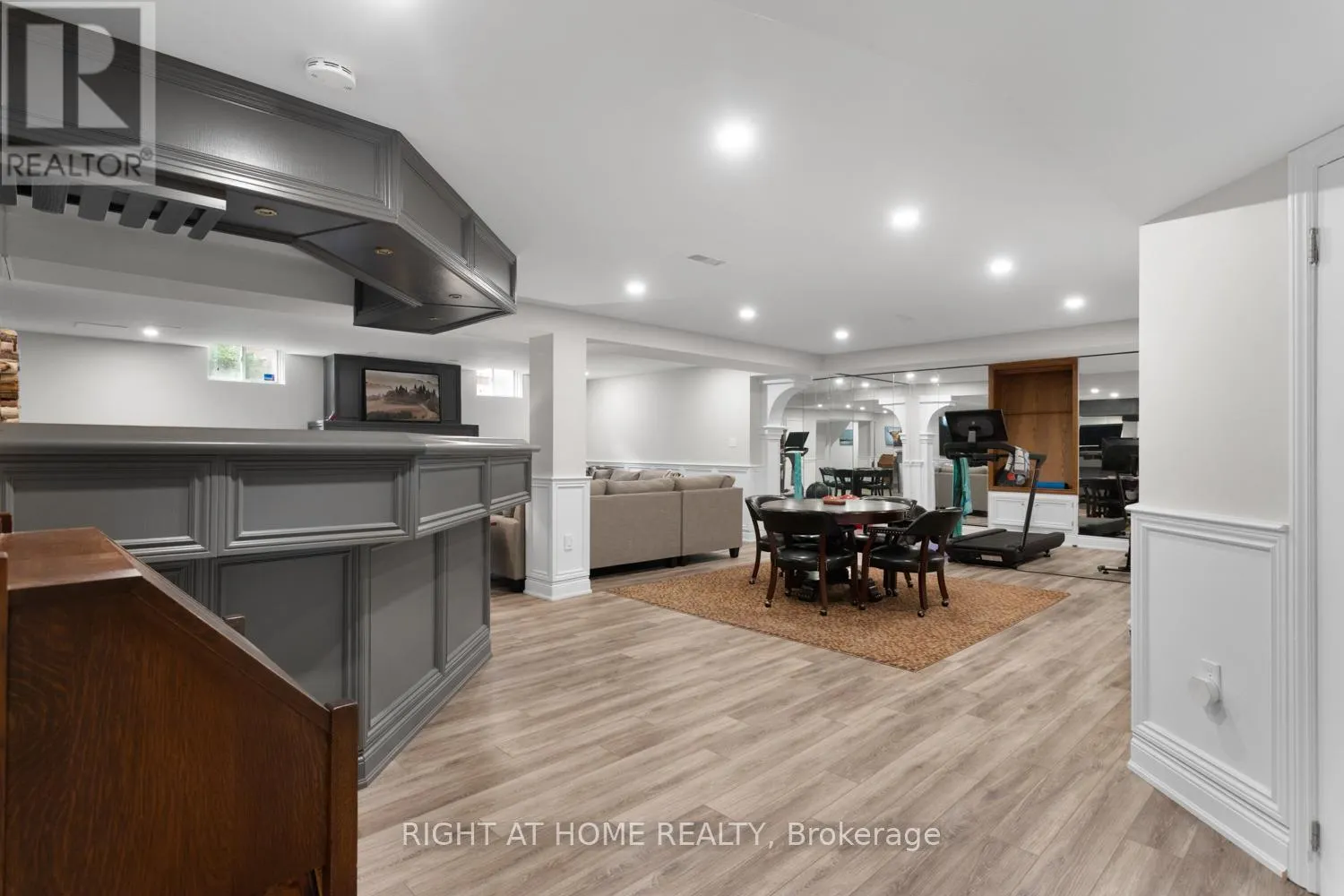 311 WATERBURY CRESCENT