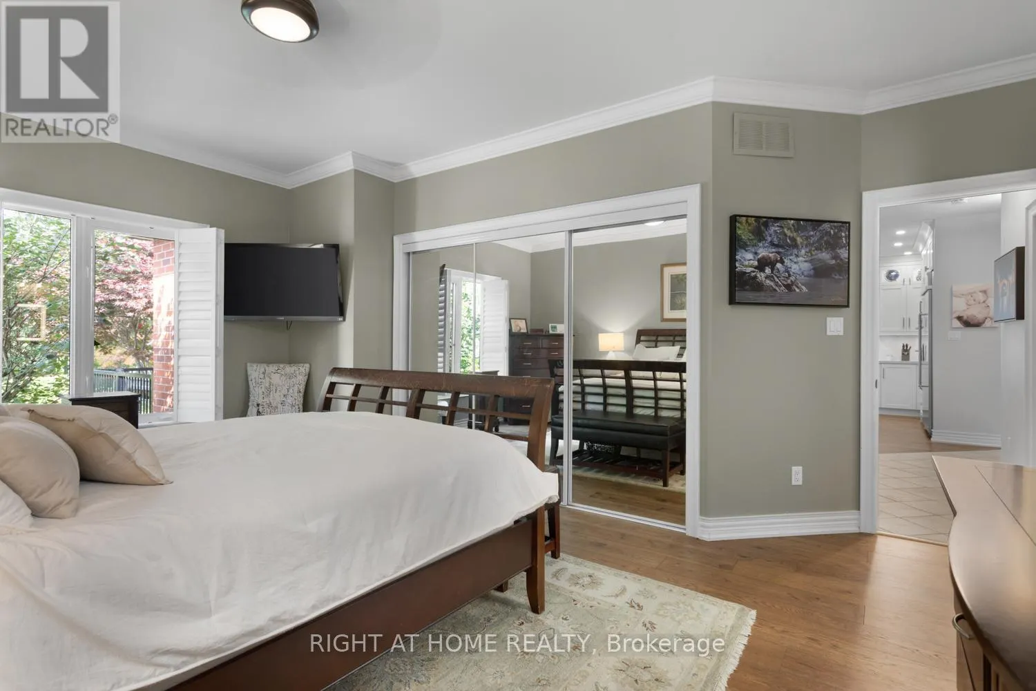 311 WATERBURY CRESCENT