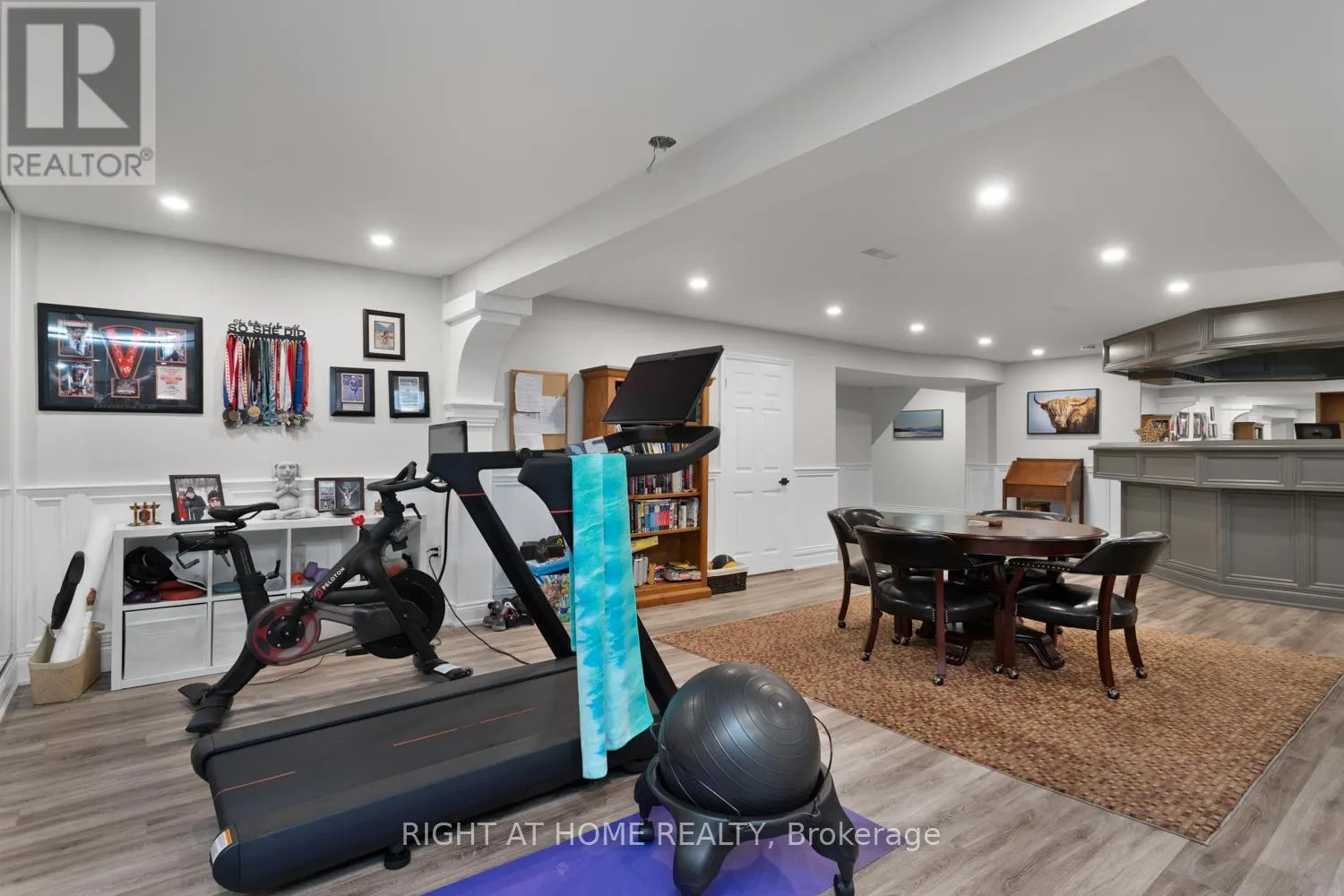 311 WATERBURY CRESCENT