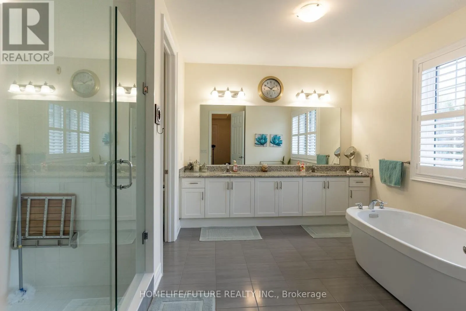 36 BLENHEIM CIRCLE