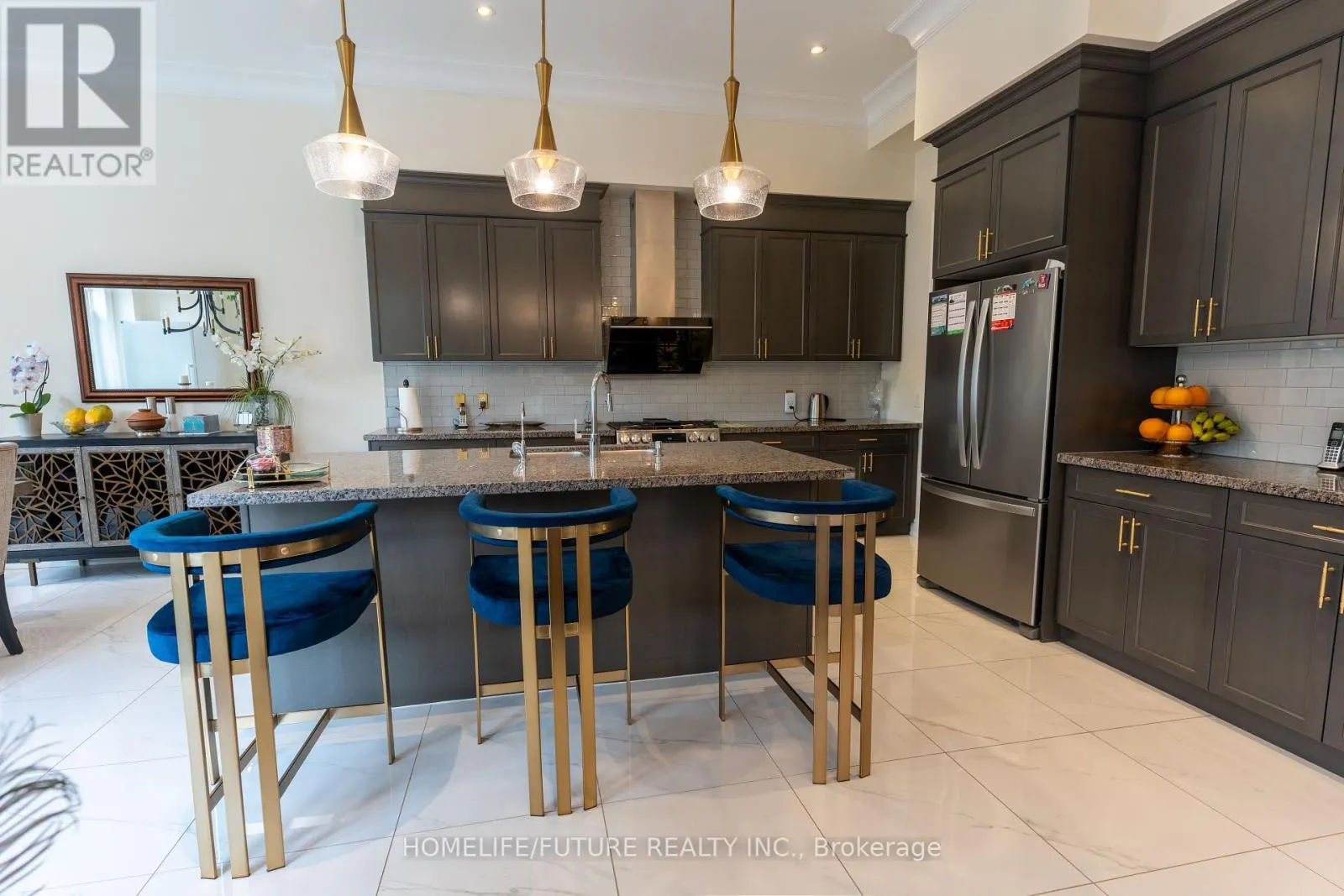 36 BLENHEIM CIRCLE