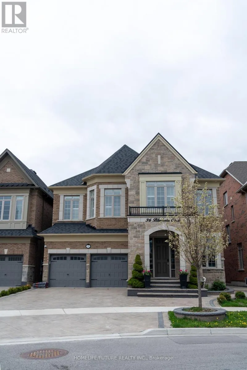 36 BLENHEIM CIRCLE