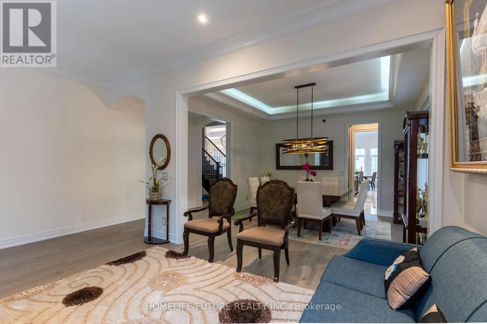 36 BLENHEIM CIRCLE