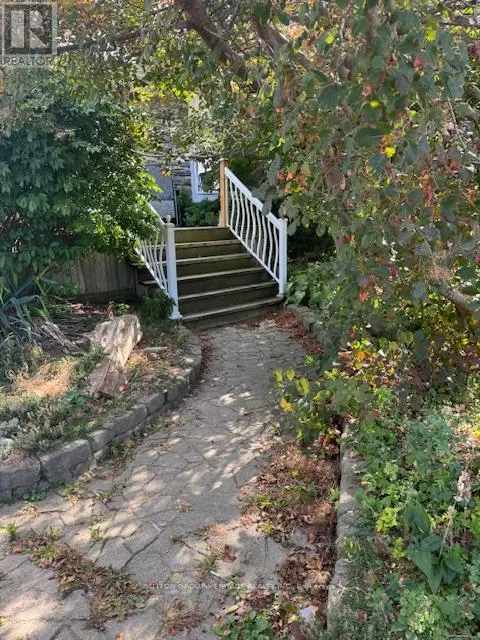 1717 CHARLES STREET