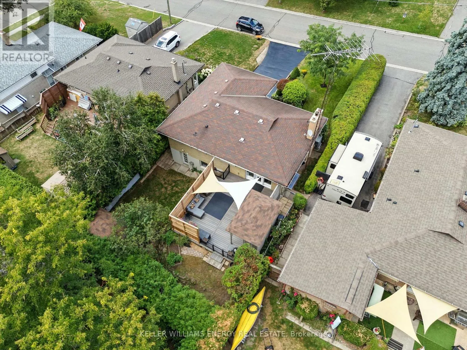 1033 NEWBURY AVENUE