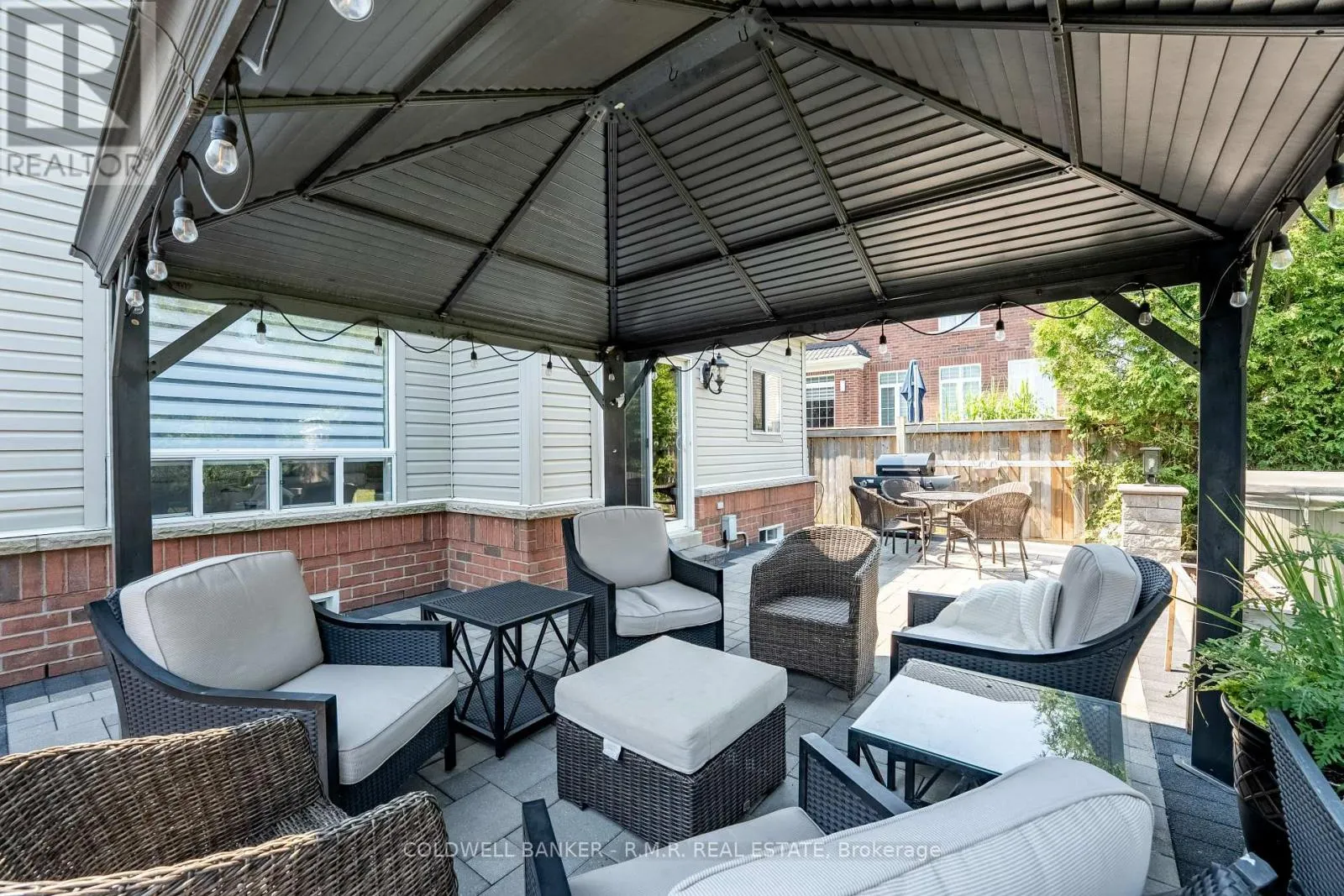 82 VIPOND ROAD