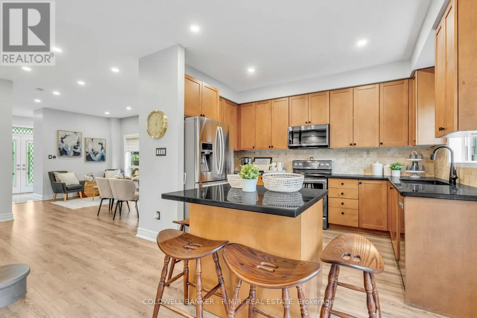 82 VIPOND ROAD