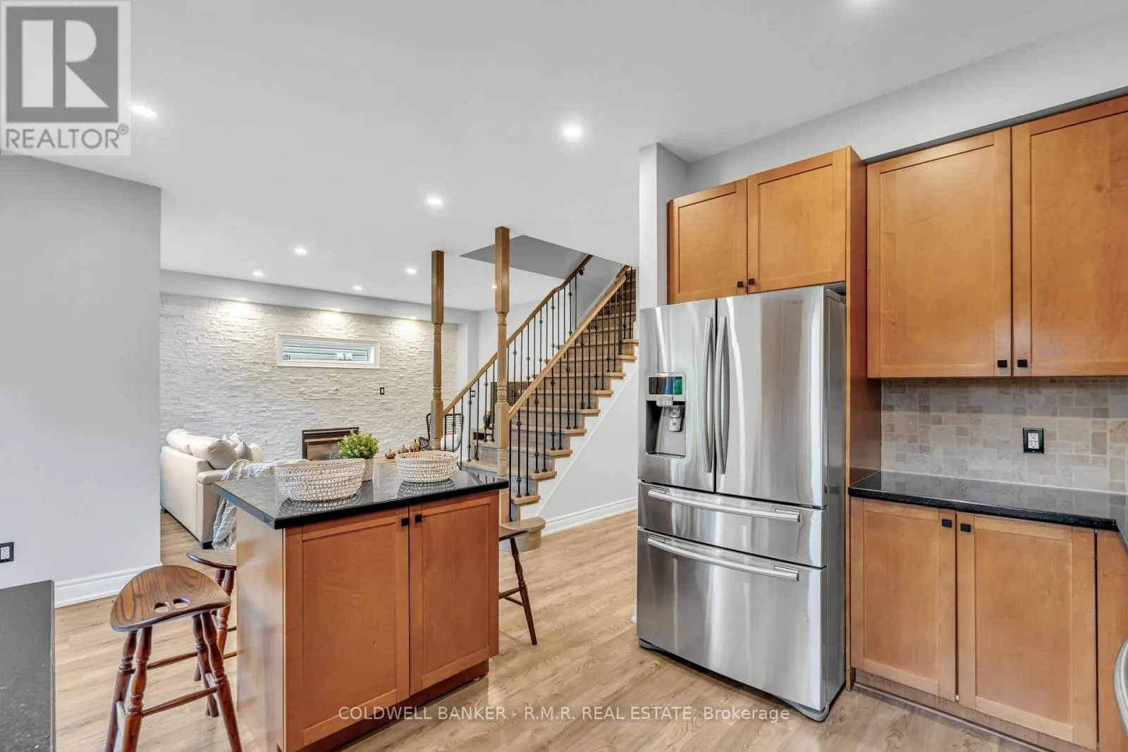 82 VIPOND ROAD