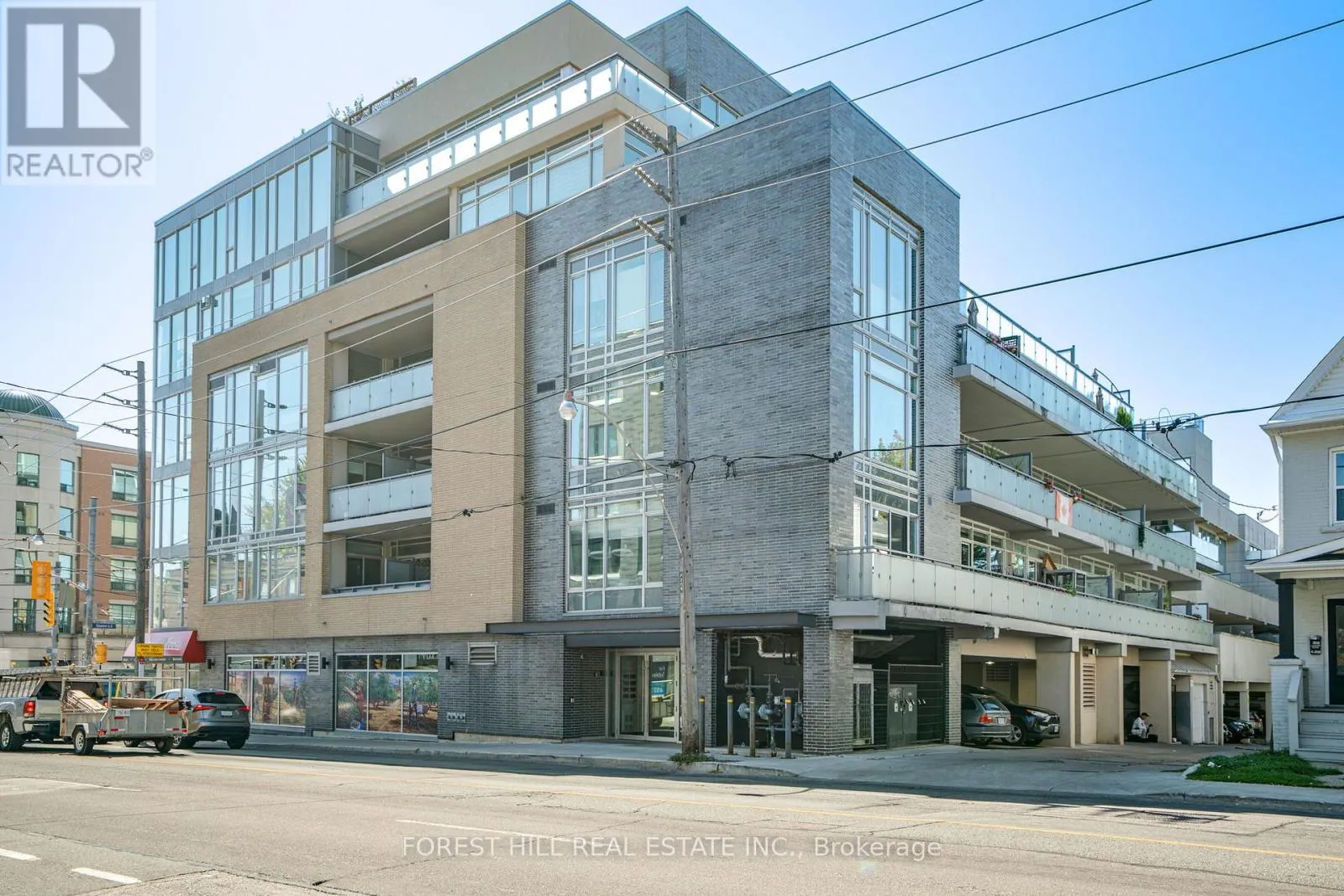 402 - 200 WOODBINE AVENUE