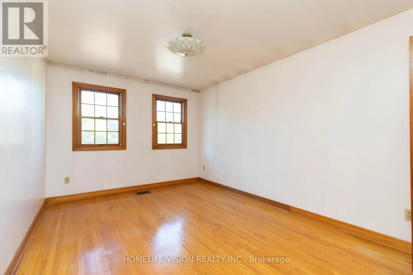 3 KENFIN AVENUE