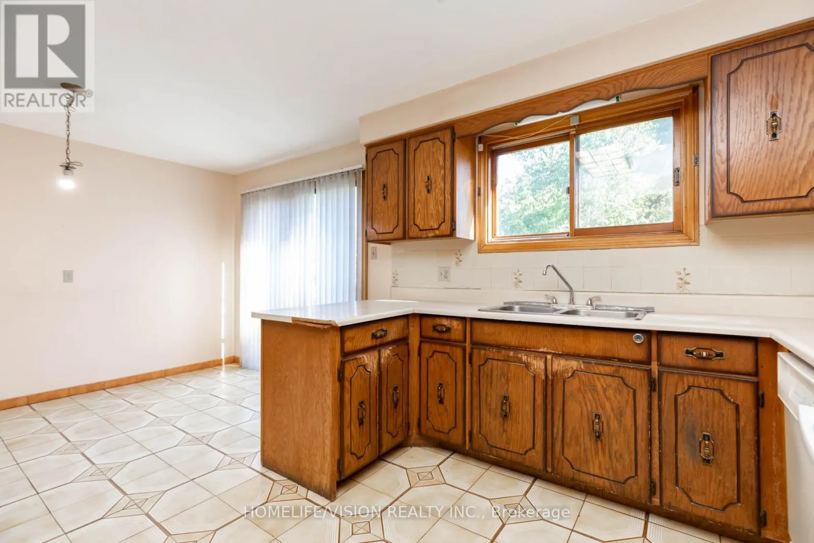 3 KENFIN AVENUE