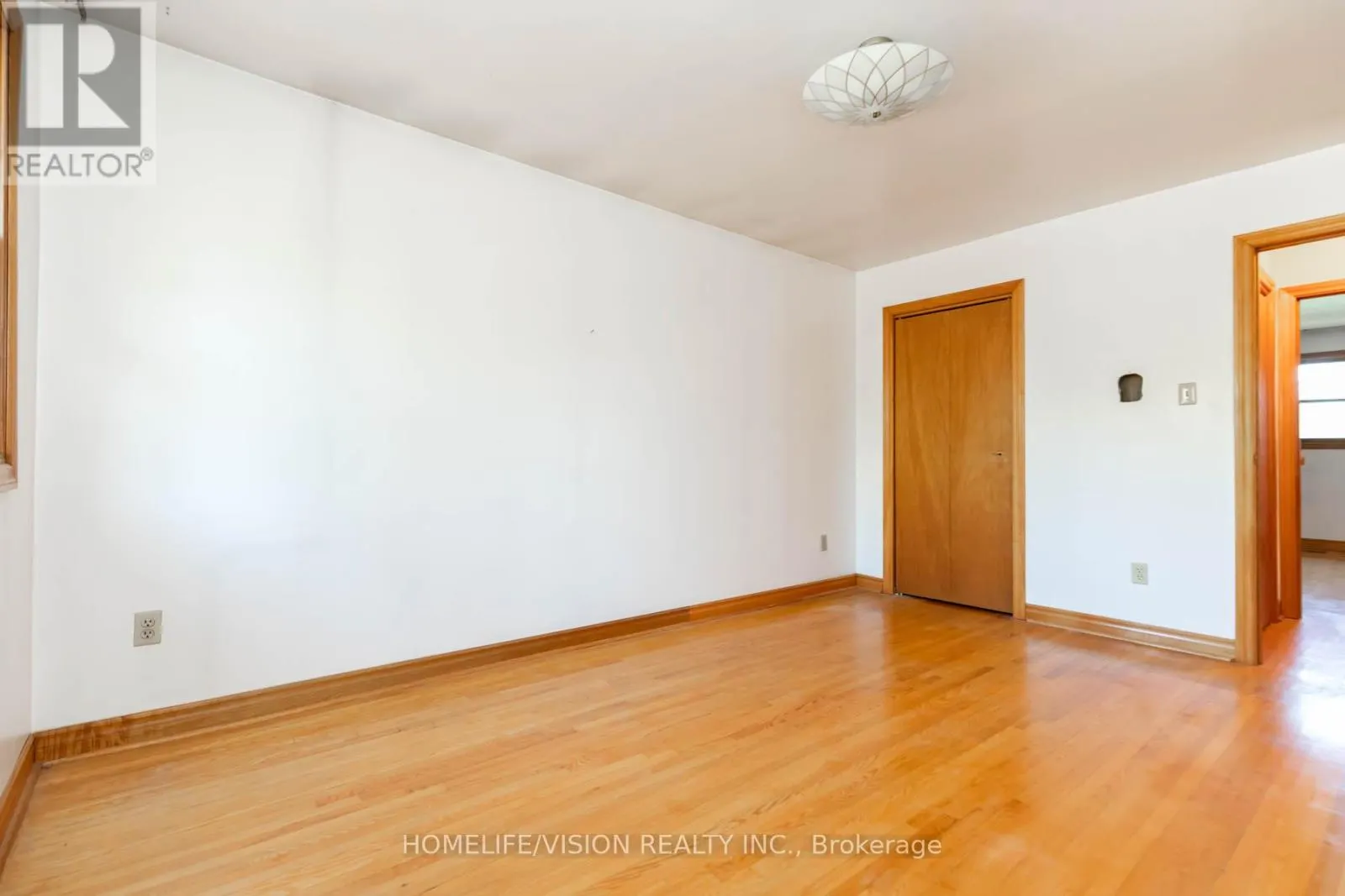 3 KENFIN AVENUE