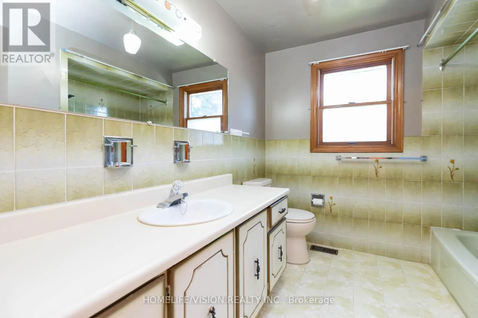 3 KENFIN AVENUE