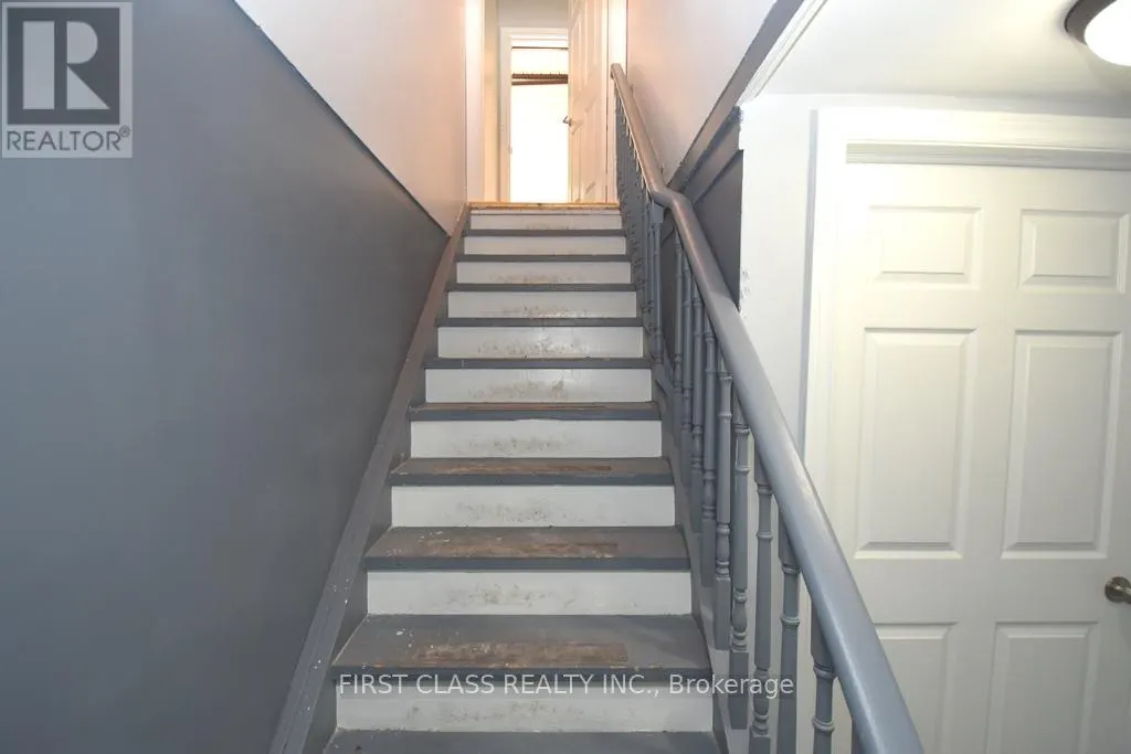 B2 - 1506 SIMCOE STREET N
