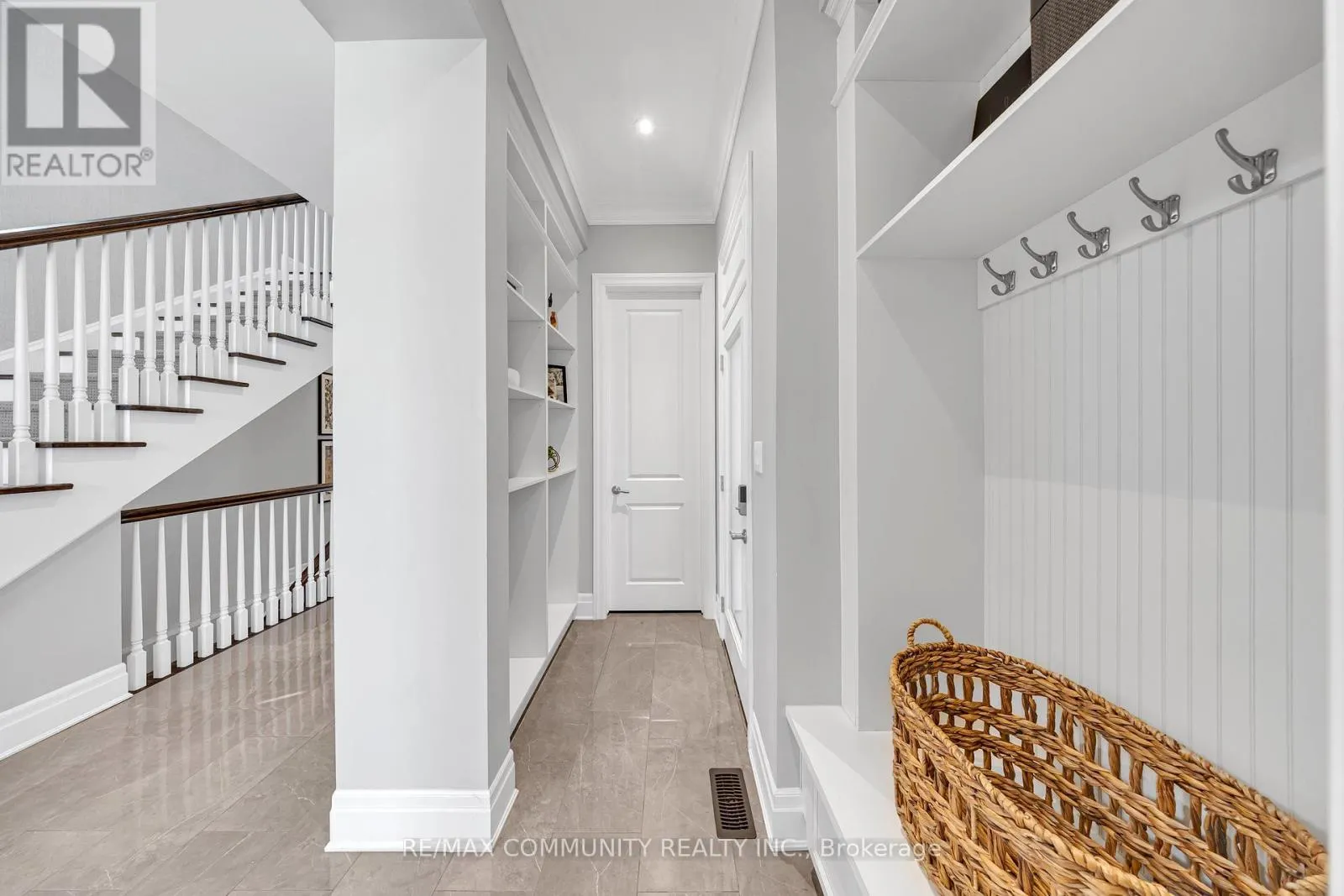 1159 DRAGONFLY AVENUE
