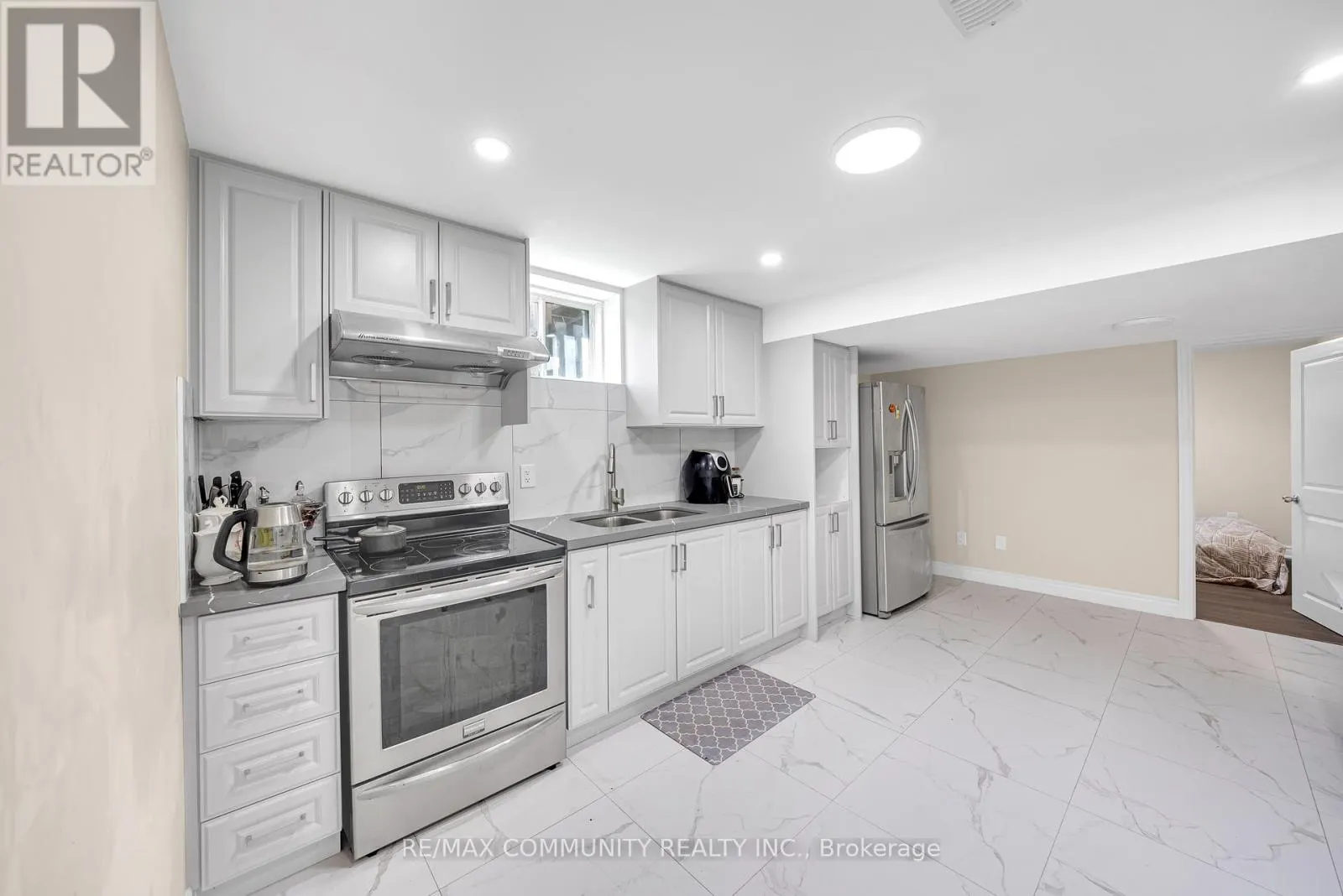 1159 DRAGONFLY AVENUE
