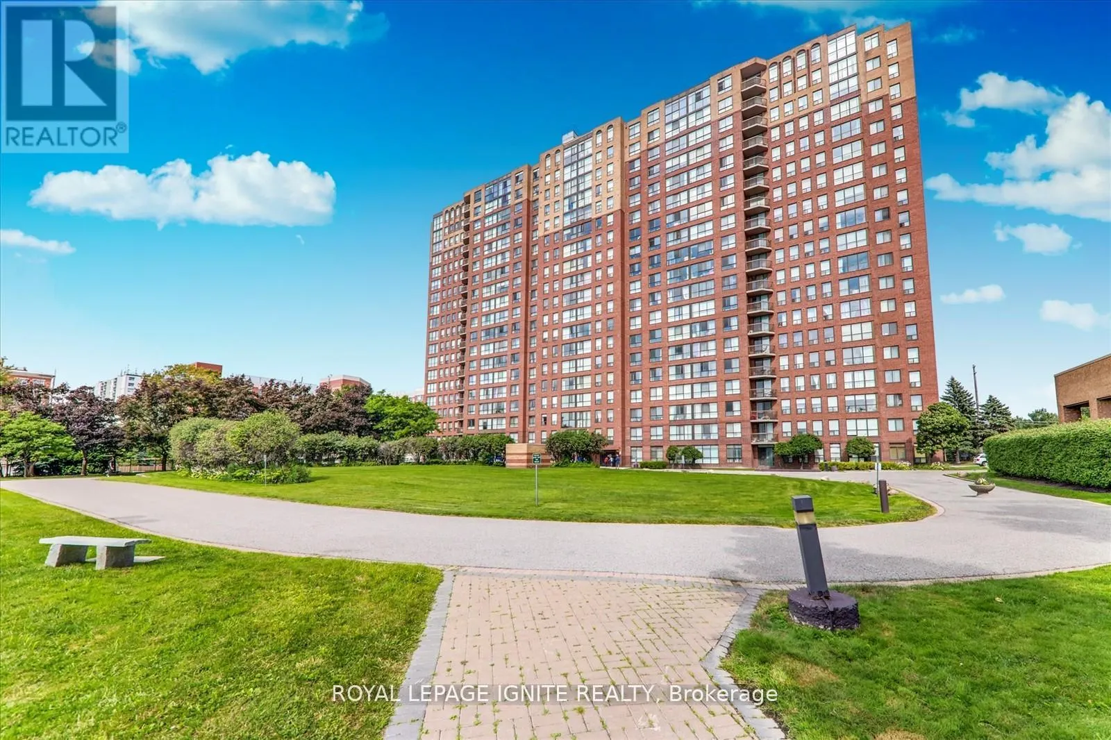 PH 1914 - 330 MCCOWAN ROAD