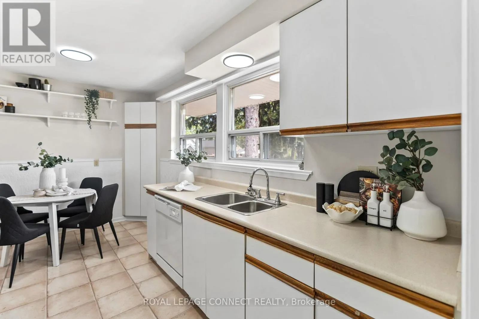 38 LIMEVALE CRESCENT