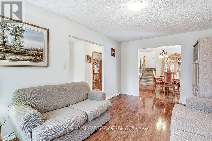 36 STIRLING AVENUE