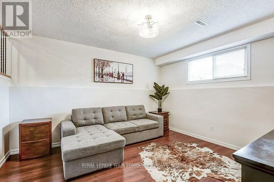 36 STIRLING AVENUE