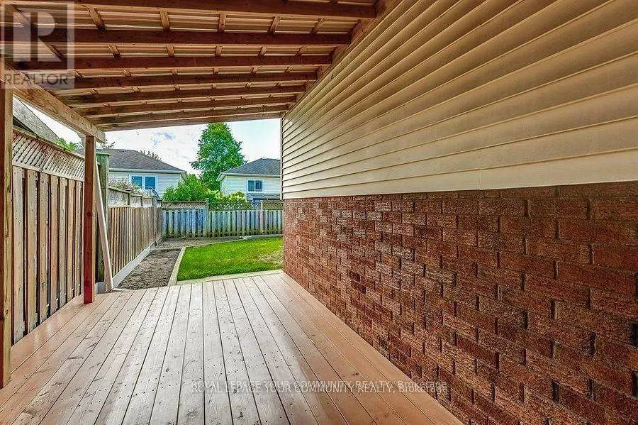36 STIRLING AVENUE