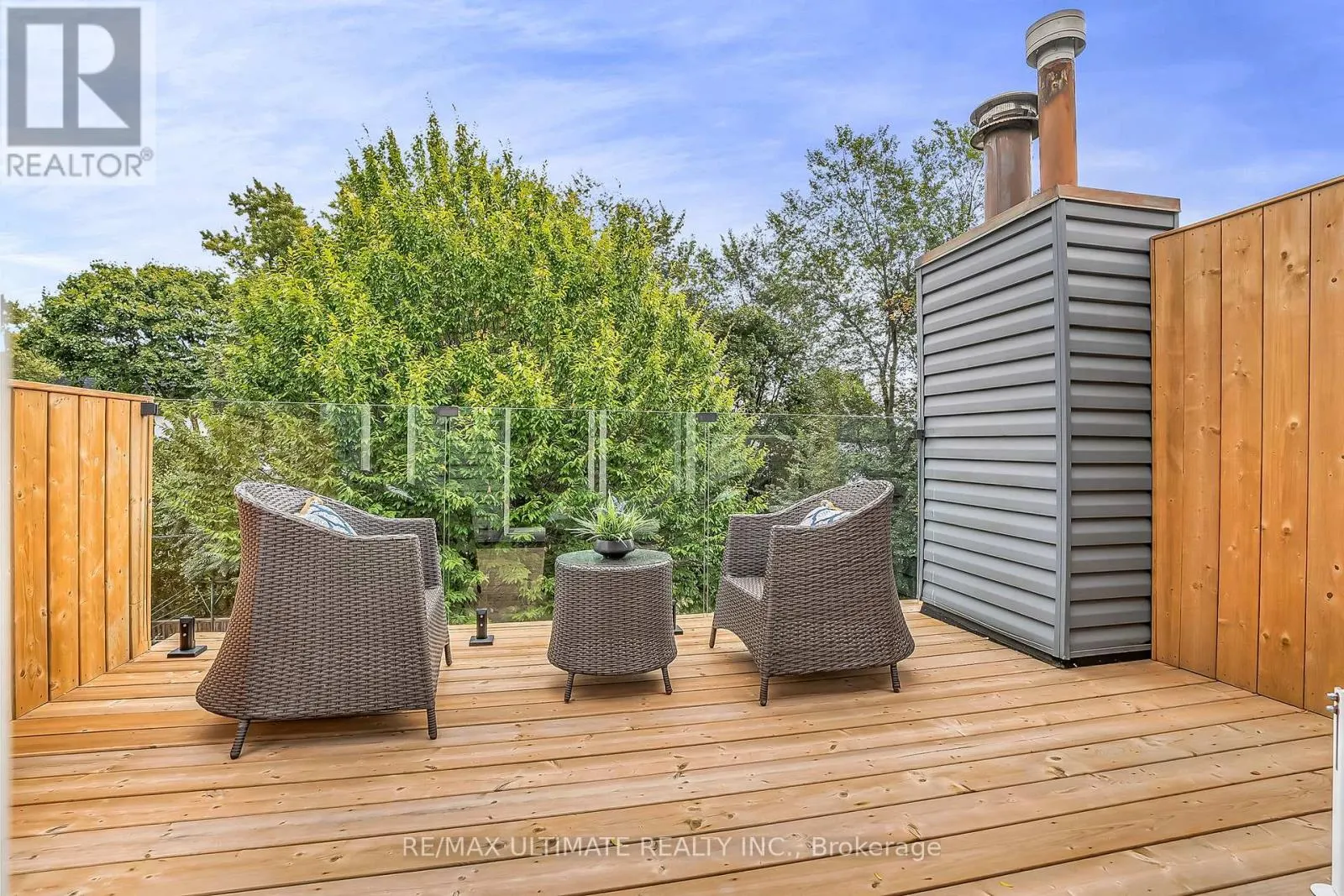 135A PAPE AVENUE