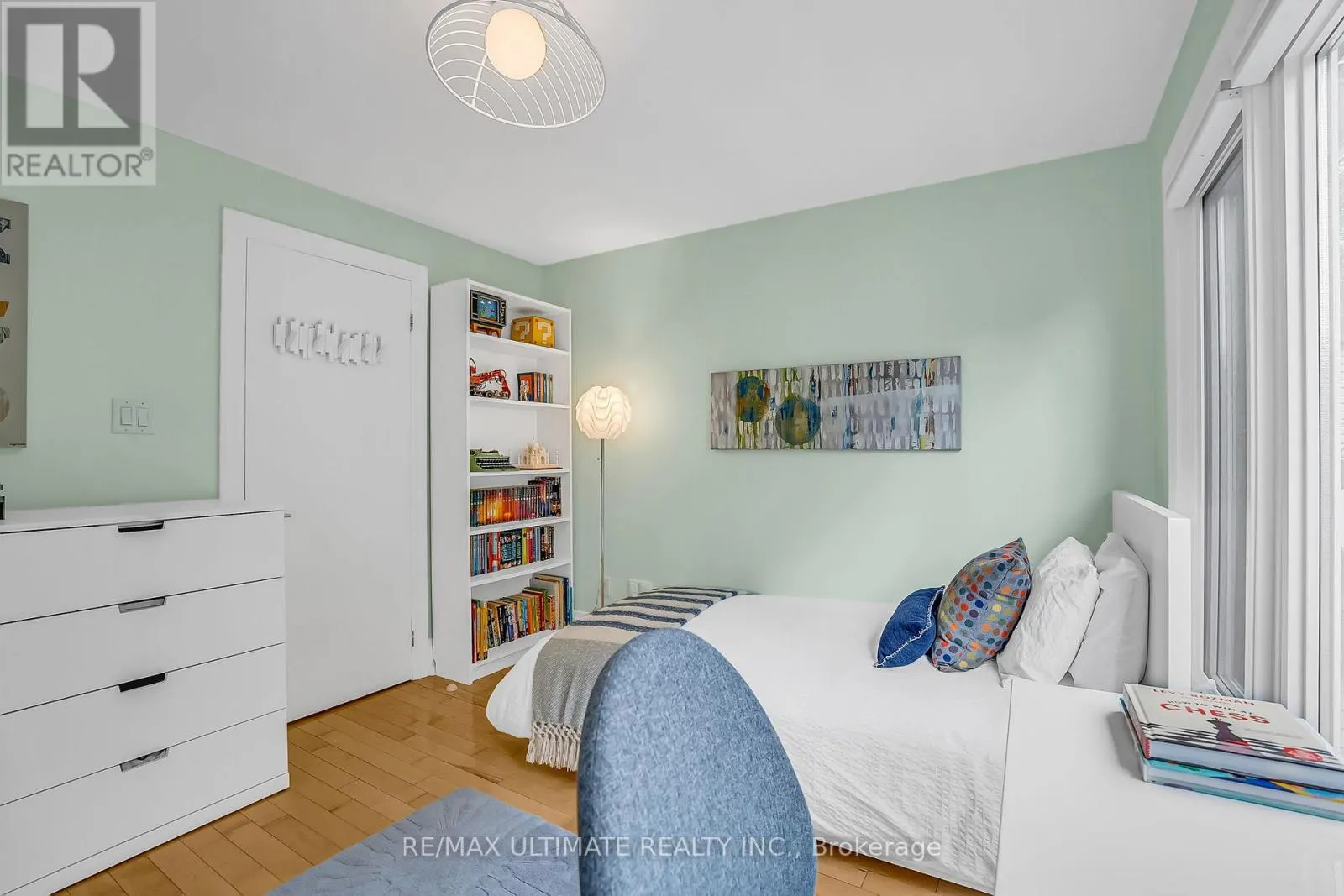 135A PAPE AVENUE
