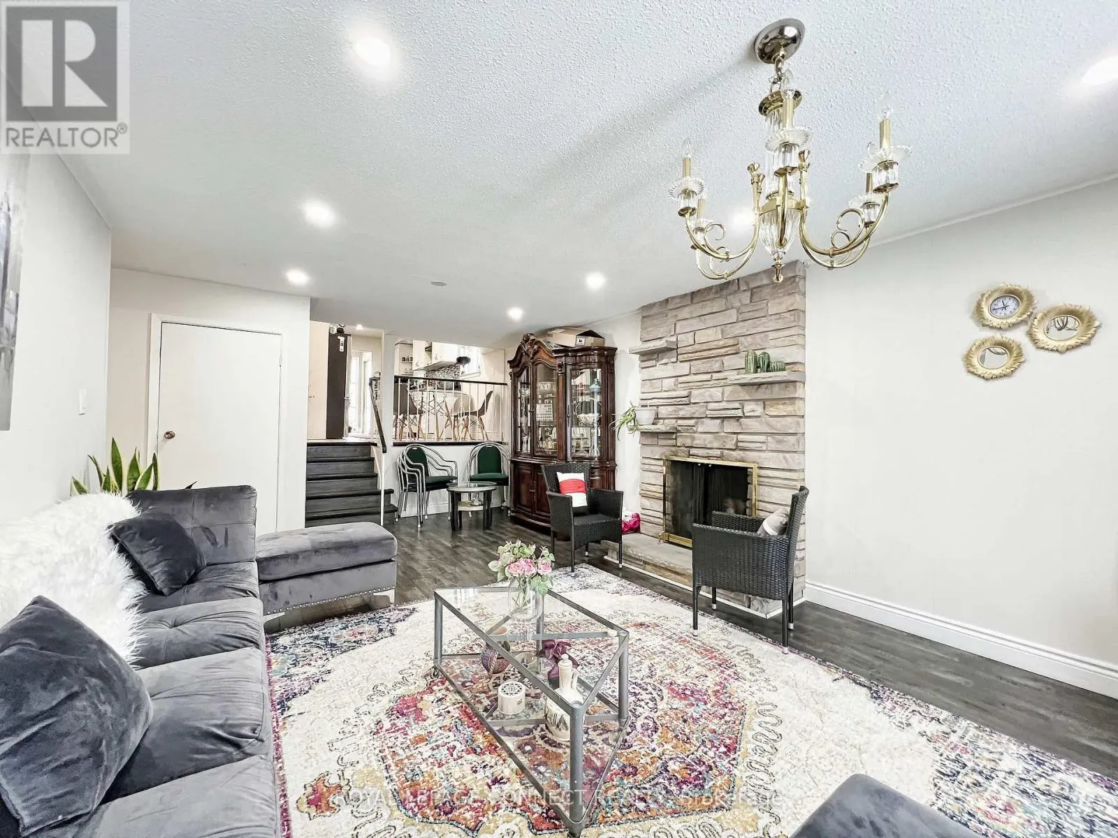 24 LALTON PLACE
