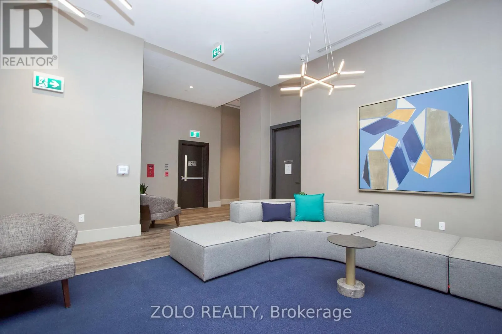 310 - 2550 SIMCOE STREET N