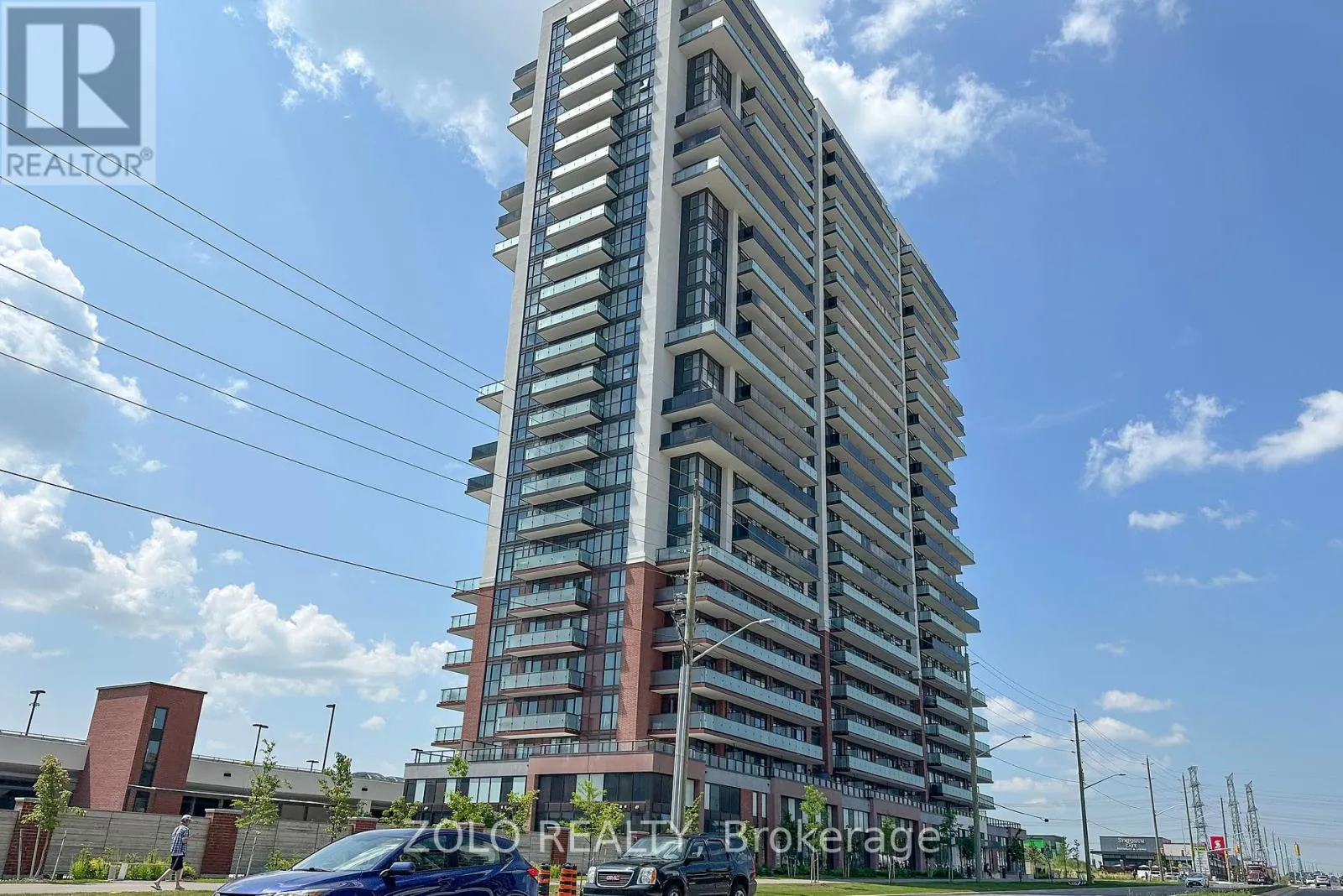 310 - 2550 SIMCOE STREET N