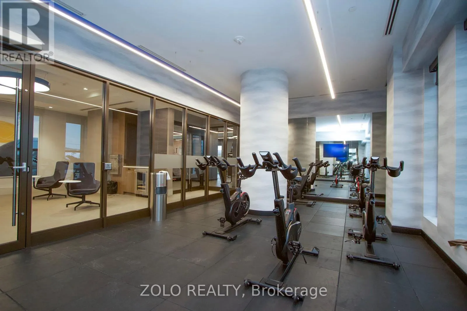 310 - 2550 SIMCOE STREET N