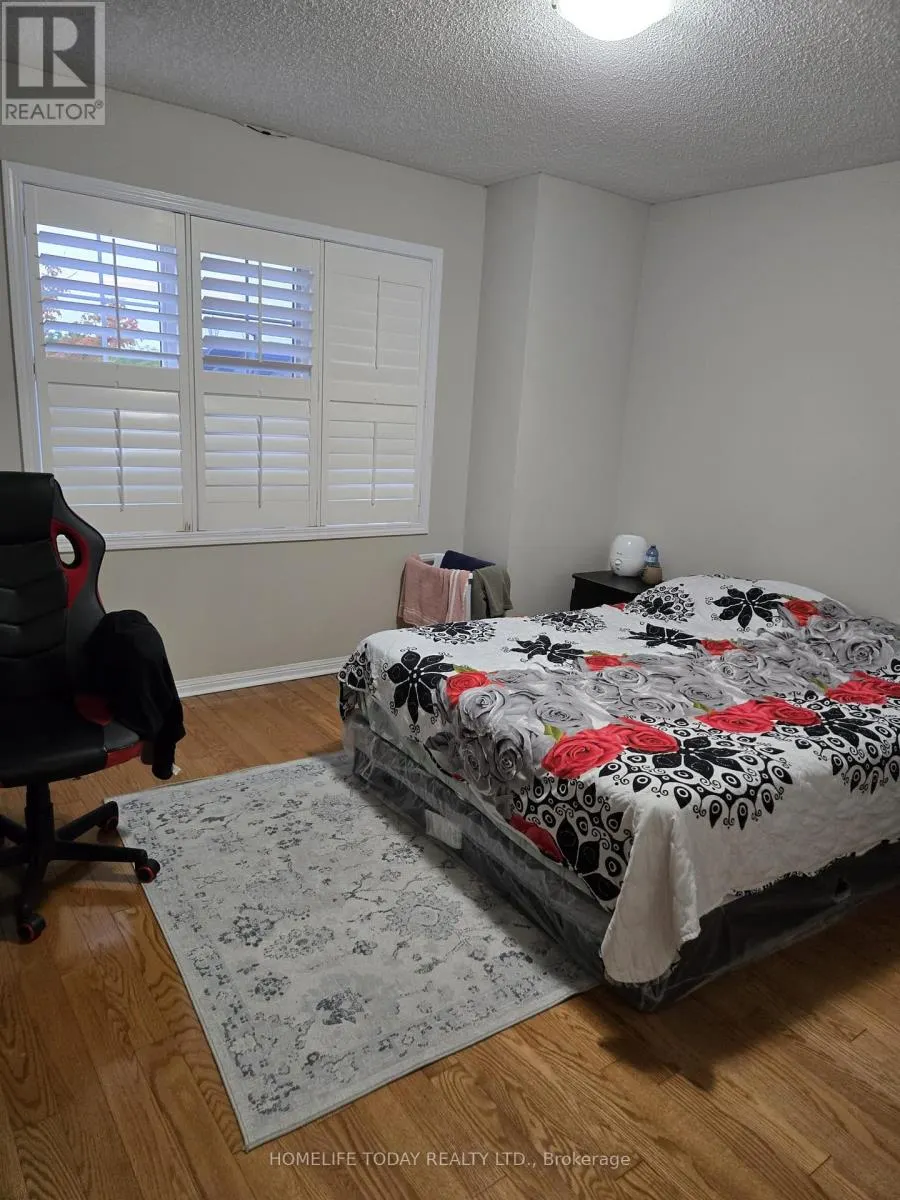 (MAIN) - 27 TRUMPETER STREET