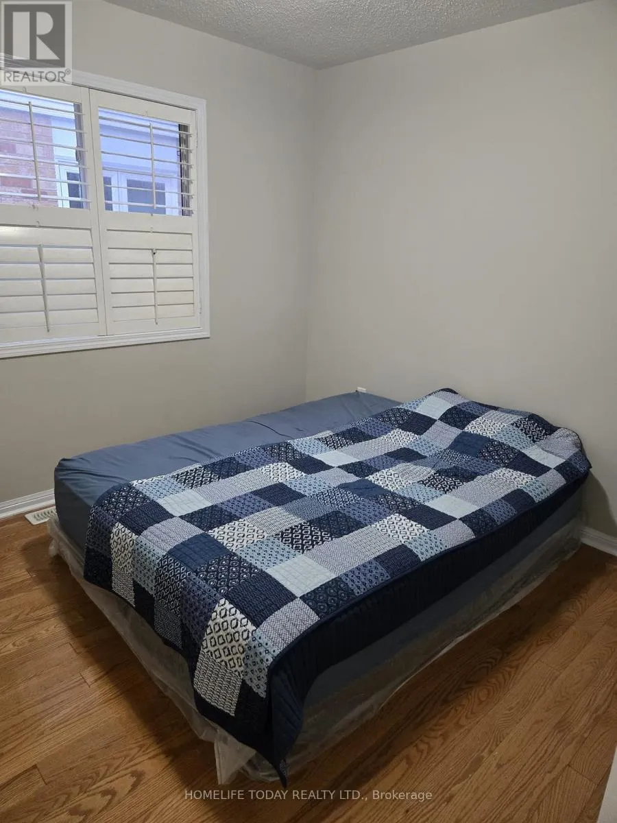 (MAIN) - 27 TRUMPETER STREET