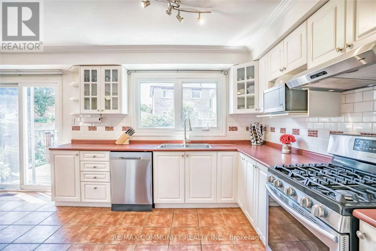 20 VENTRIS DRIVE