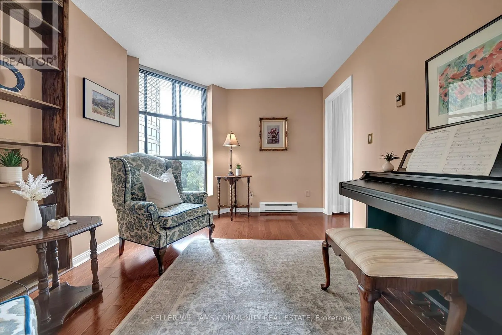 405 - 900 WILSON ROAD N, #405