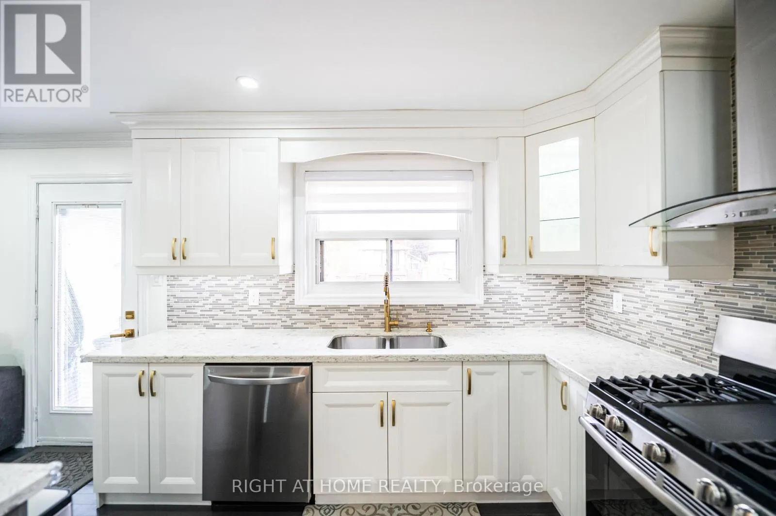 808 SANOK DRIVE