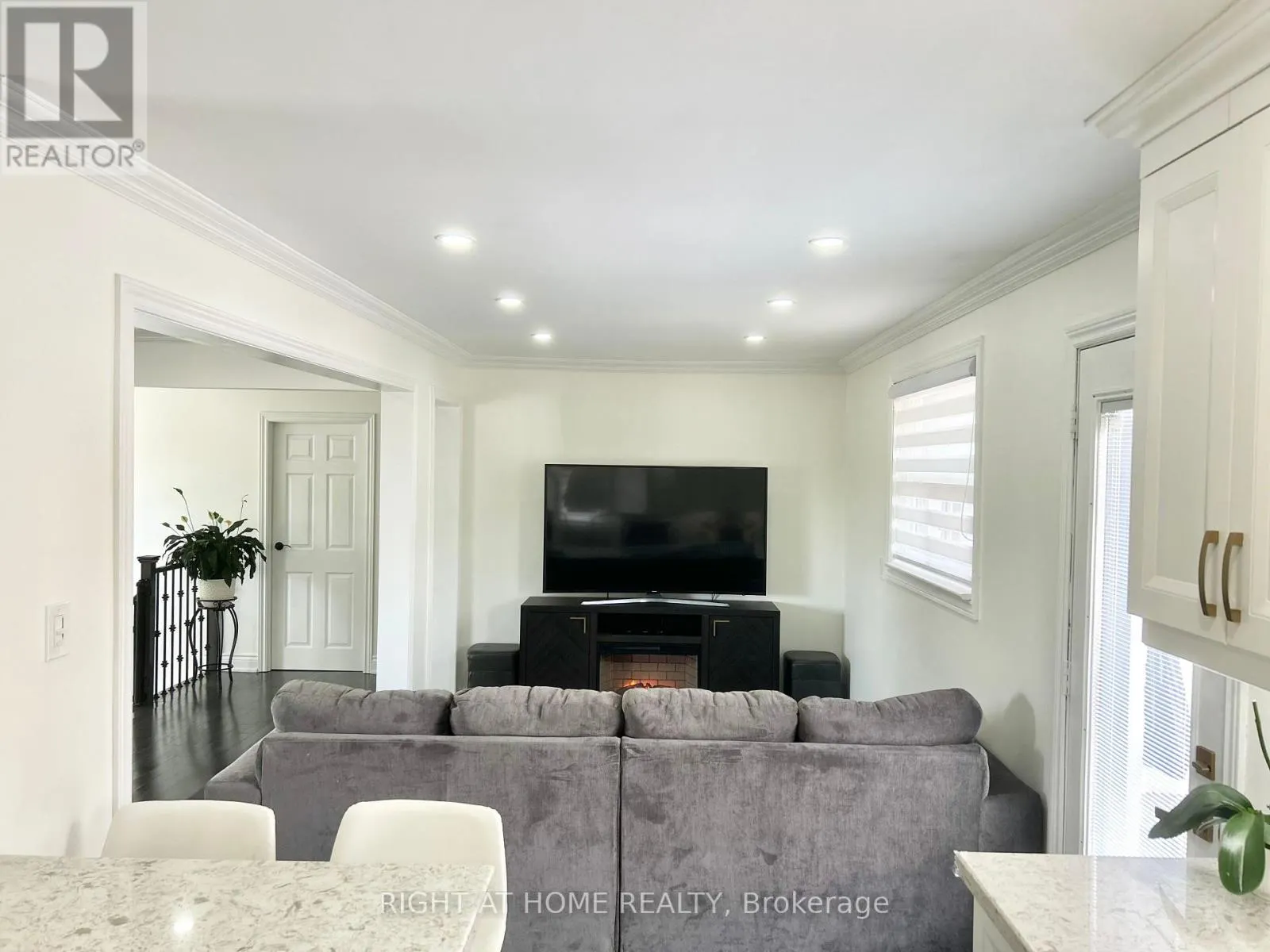808 SANOK DRIVE