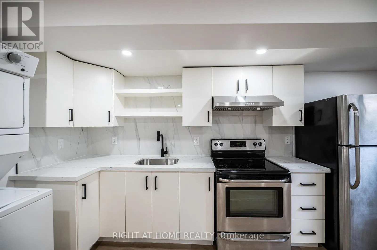 808 SANOK DRIVE